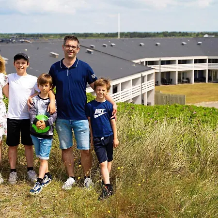 4 Person In アパート *