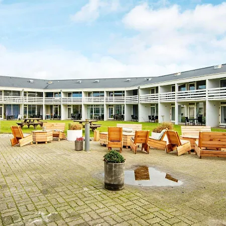 Apartment 4 Person In