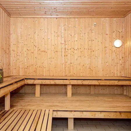 4 Person In アパート *